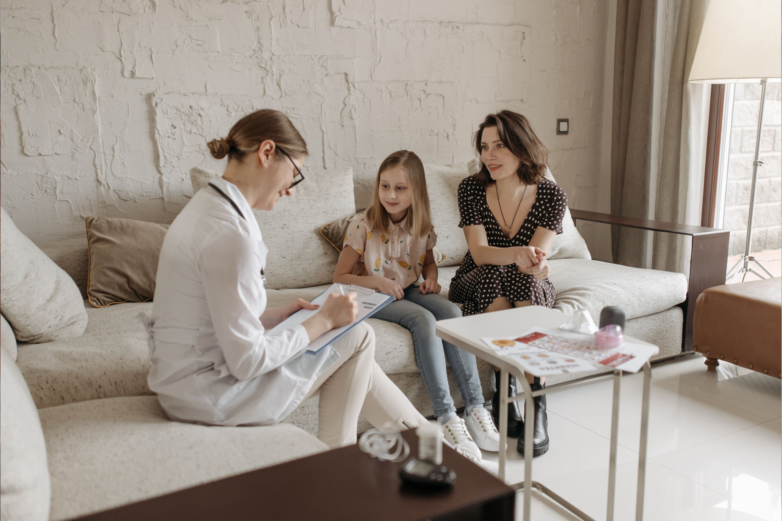 Mother child with Psychologist